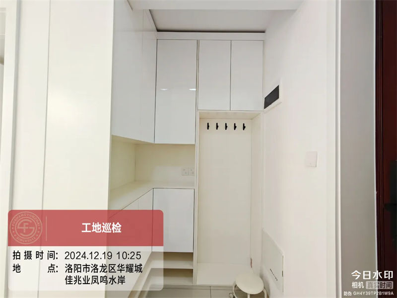 1740644212764667.jpg 640 (1).jpg